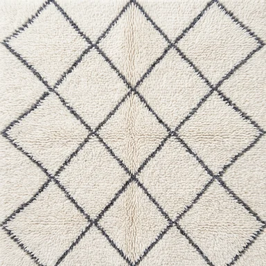 Charcoal diamond outlines on ivory wool